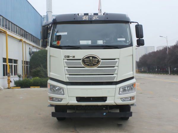 凌宇解放混動(dòng)攪拌車(chē)的特點(diǎn)有哪些？
