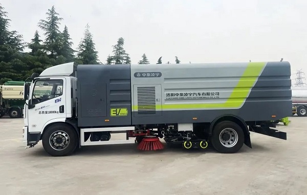 凌宇純電動(dòng)洗掃車的特點(diǎn)詳解！出色在哪？